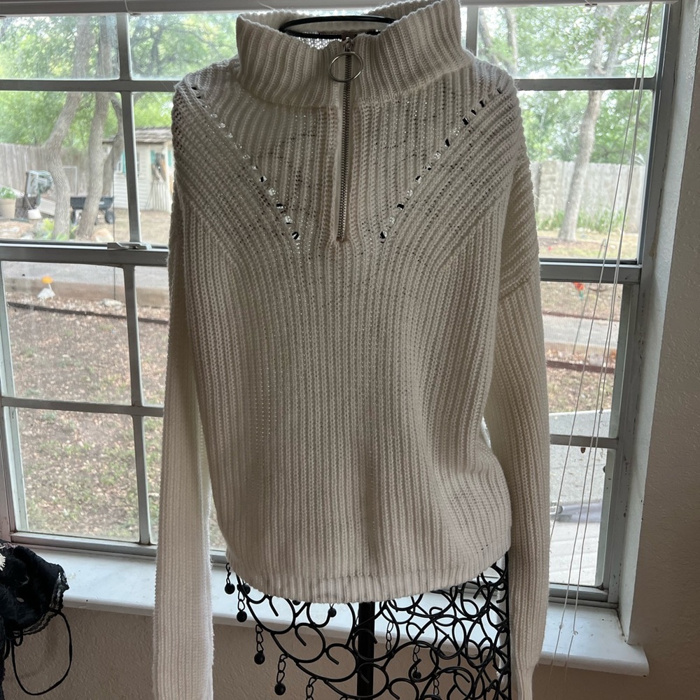 Love Tree White Ribbed Knit Top